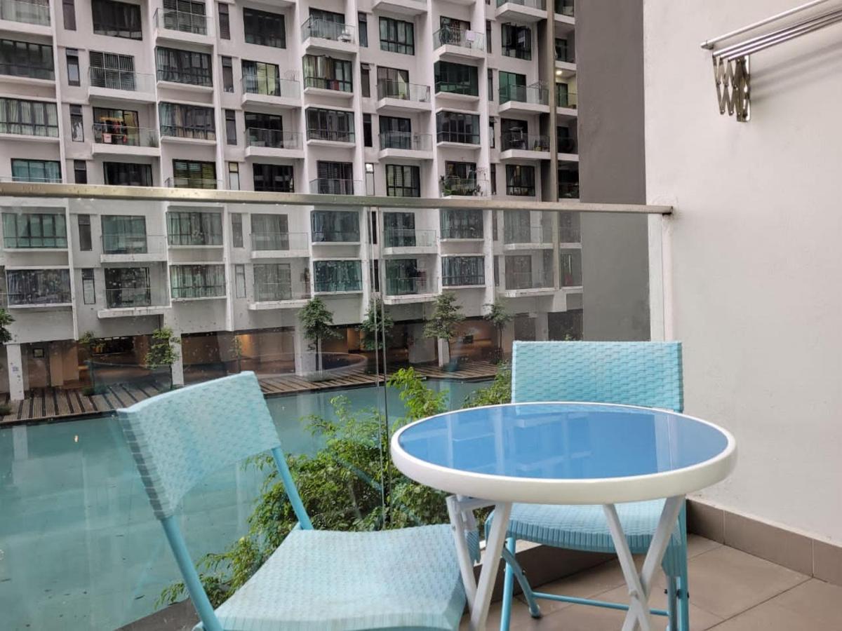 HOMESTAY D'Univ 360 PLACE Seri Kembangan Exterior foto